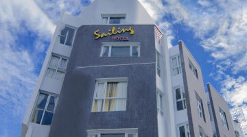 Sailing Hotels